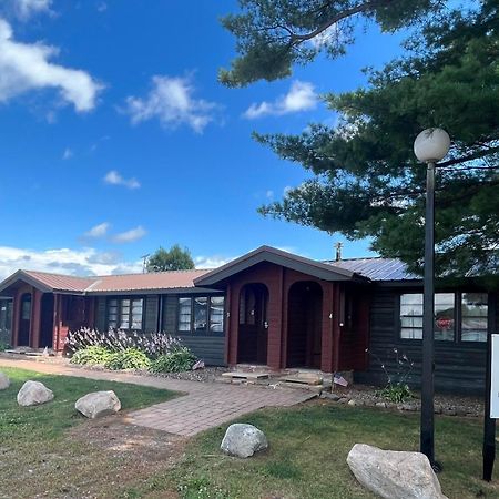 Rib Waters Inn Rib Lake Exterior photo